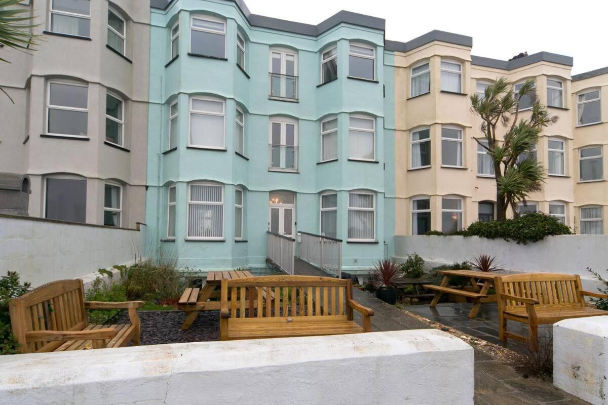 Pass The Keys Hafan Stylish 2 Bedroom Sea View Apartment Pwllheli Bagian luar foto